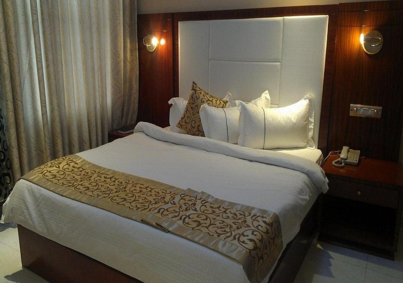 Sun Beach Hotel Cotonou Exteriör bild