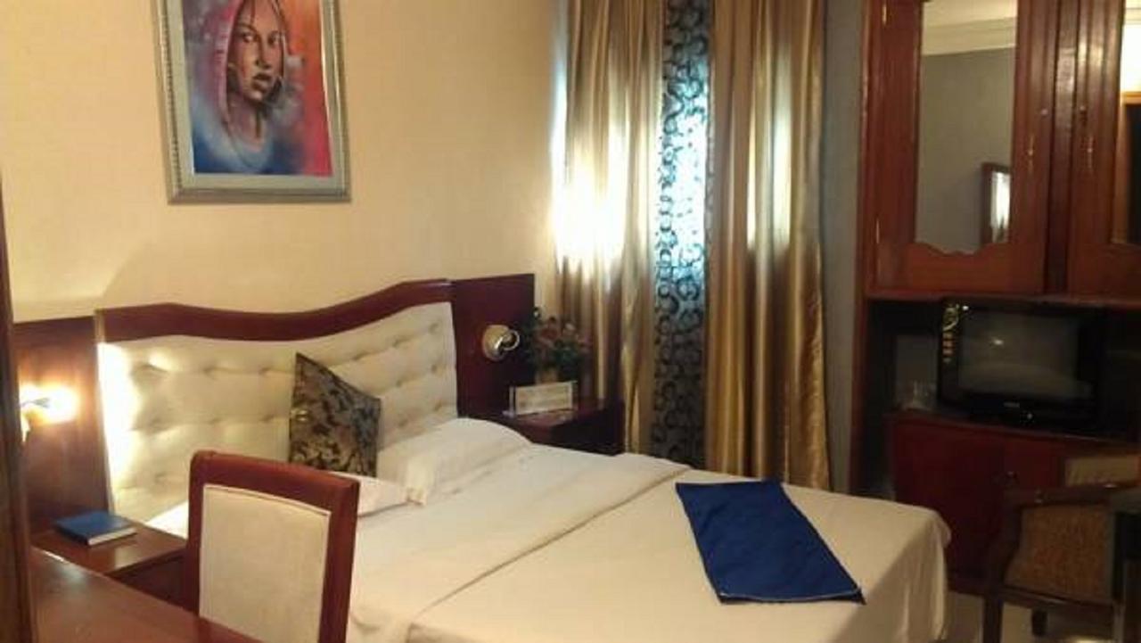 Sun Beach Hotel Cotonou Exteriör bild