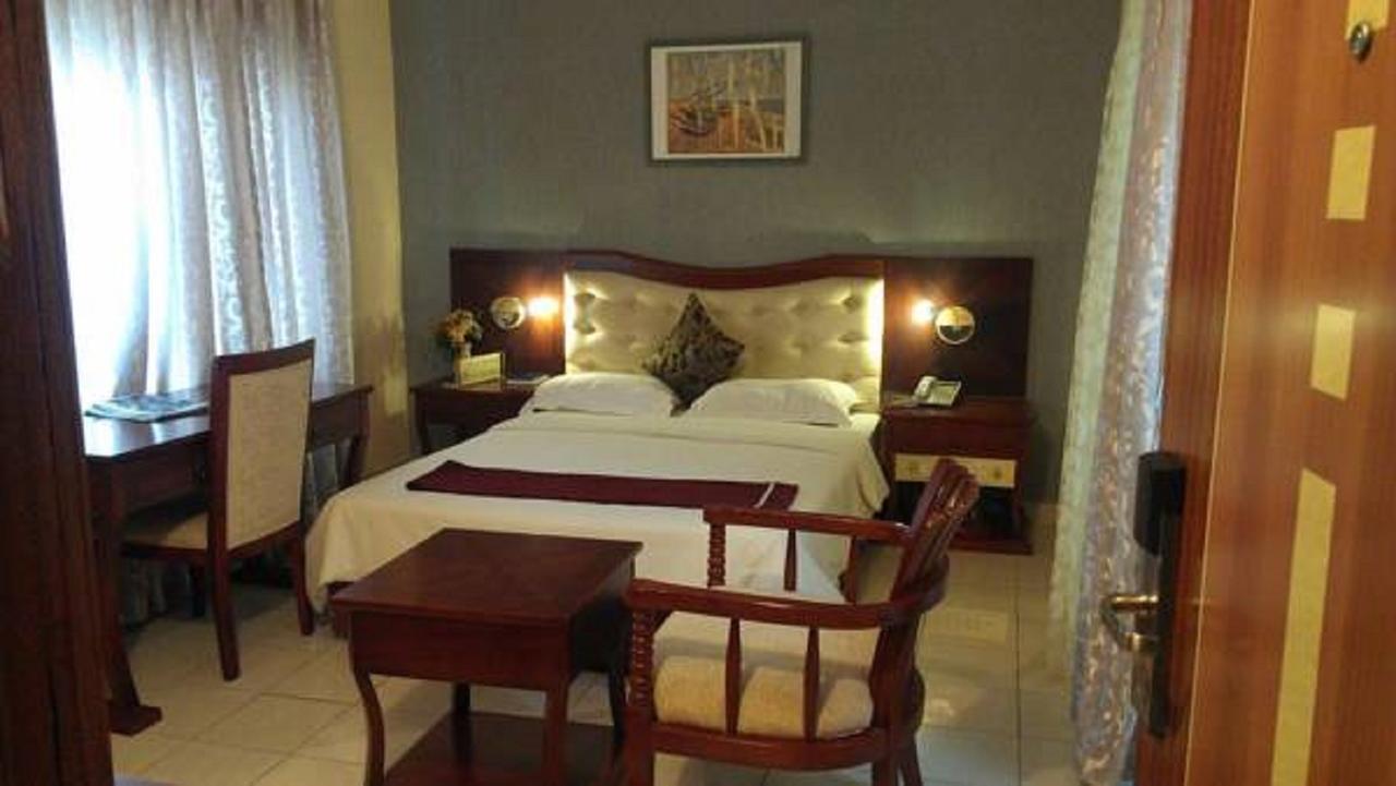 Sun Beach Hotel Cotonou Exteriör bild