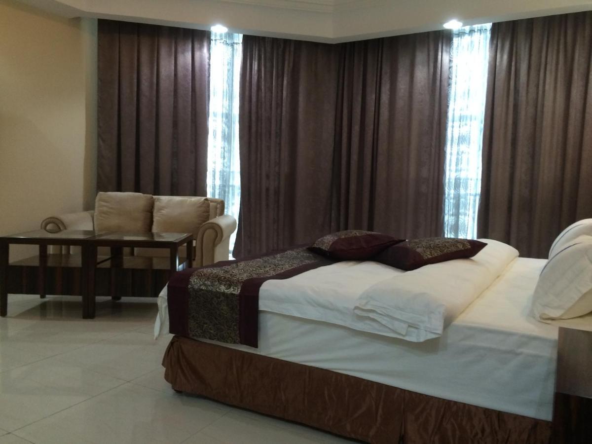 Sun Beach Hotel Cotonou Rum bild