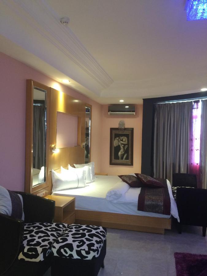 Sun Beach Hotel Cotonou Rum bild