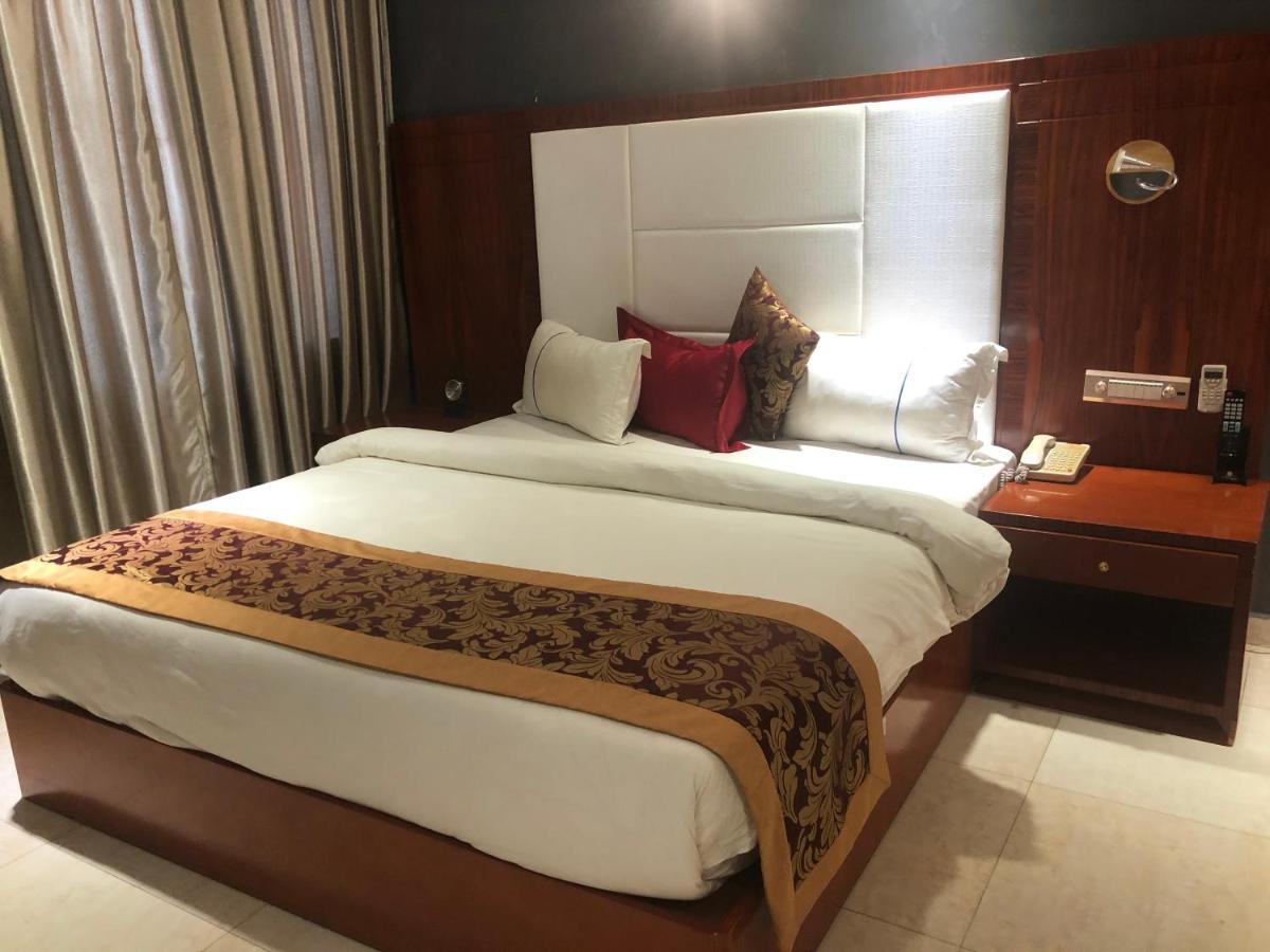 Sun Beach Hotel Cotonou Exteriör bild