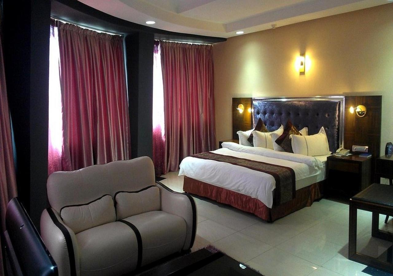 Sun Beach Hotel Cotonou Exteriör bild