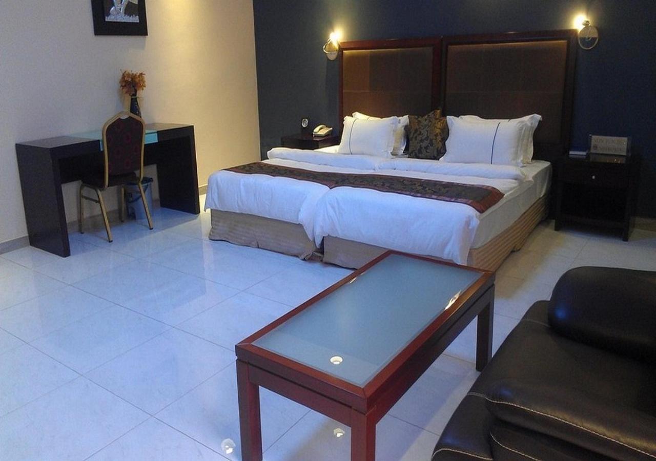 Sun Beach Hotel Cotonou Exteriör bild